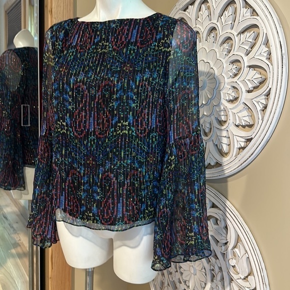 Nicole Miller NY Long Bell Sleeve Floral Sequin Print Blouse - Picture 3 of 6